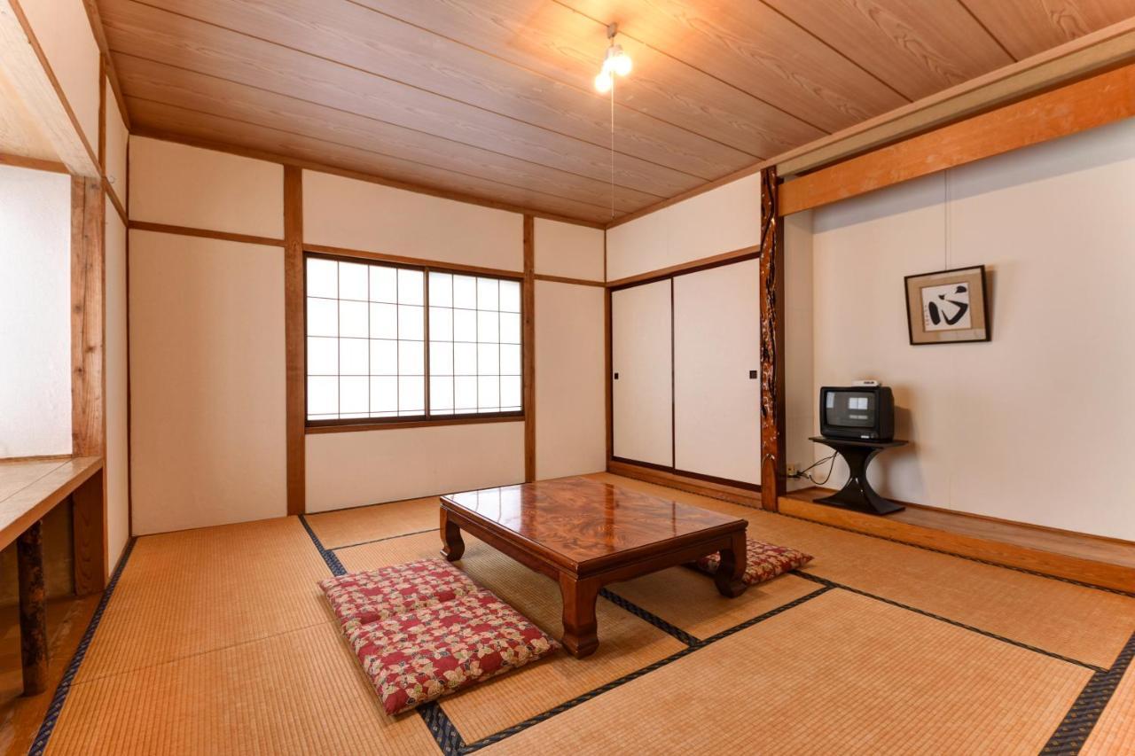La Montagne Furuhata Ryokan 3*
